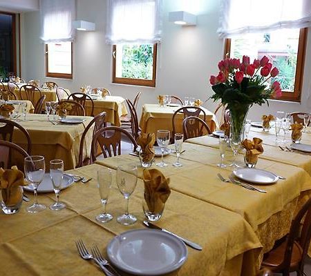 Villa Italia 菲纳莱利古雷 外观 照片